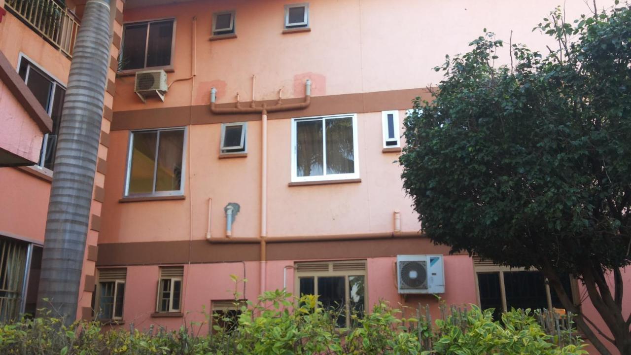 Daysinn Hotel Lira Zewnętrze zdjęcie