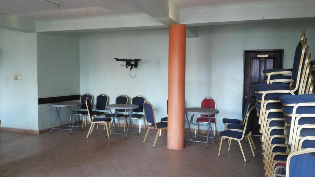 Daysinn Hotel Lira Zewnętrze zdjęcie