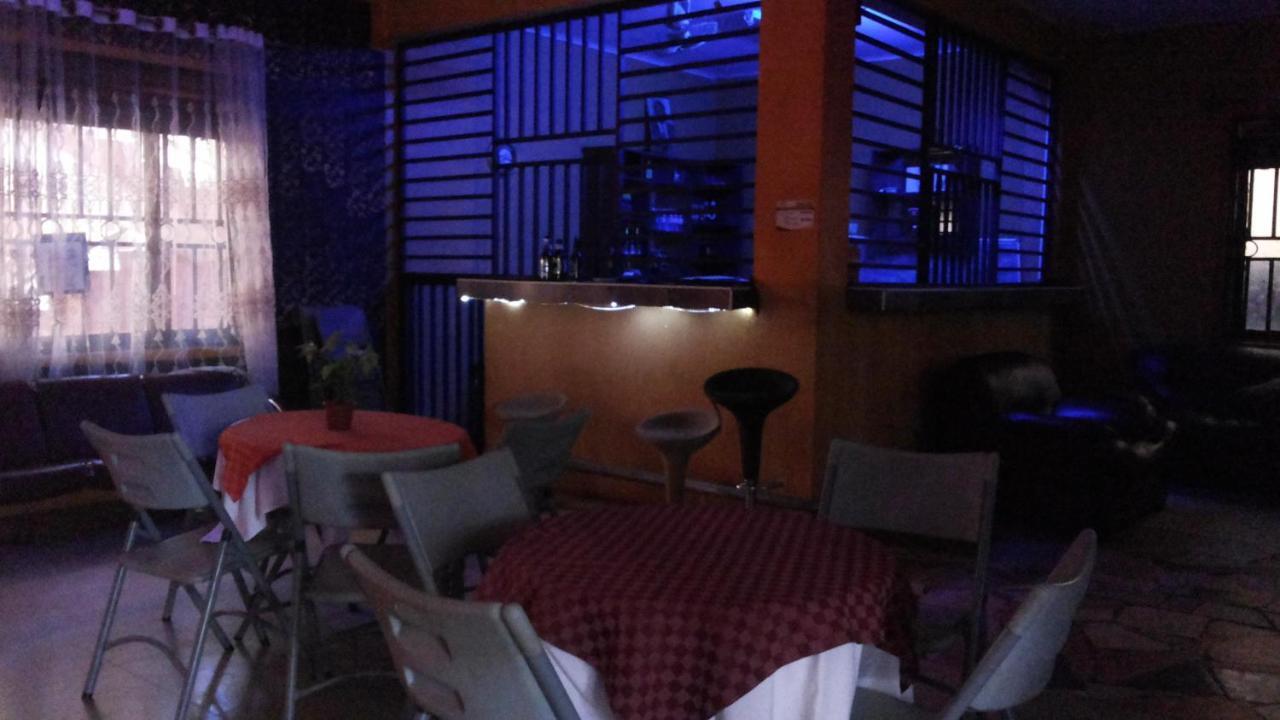 Daysinn Hotel Lira Zewnętrze zdjęcie