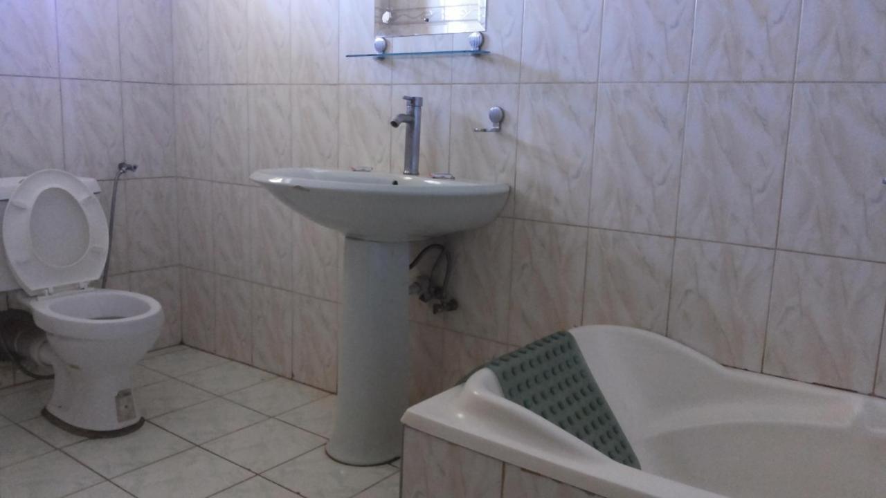 Daysinn Hotel Lira Zewnętrze zdjęcie