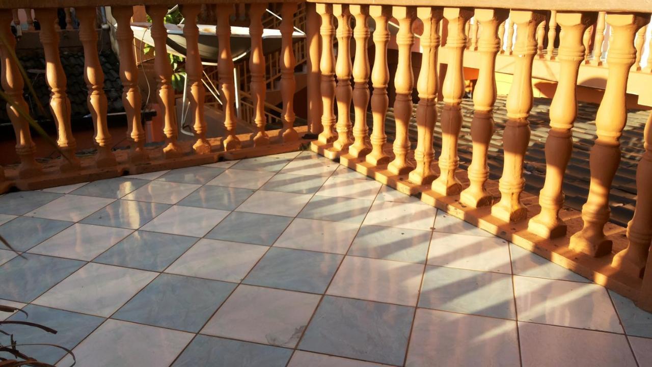 Daysinn Hotel Lira Zewnętrze zdjęcie