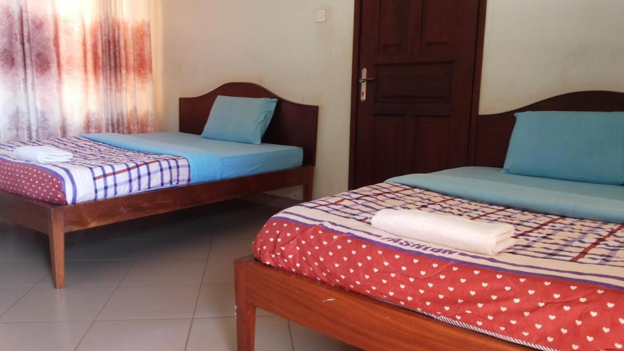 Daysinn Hotel Lira Zewnętrze zdjęcie