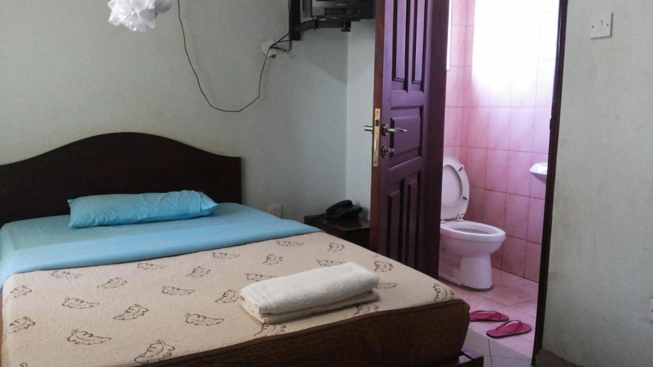 Daysinn Hotel Lira Zewnętrze zdjęcie